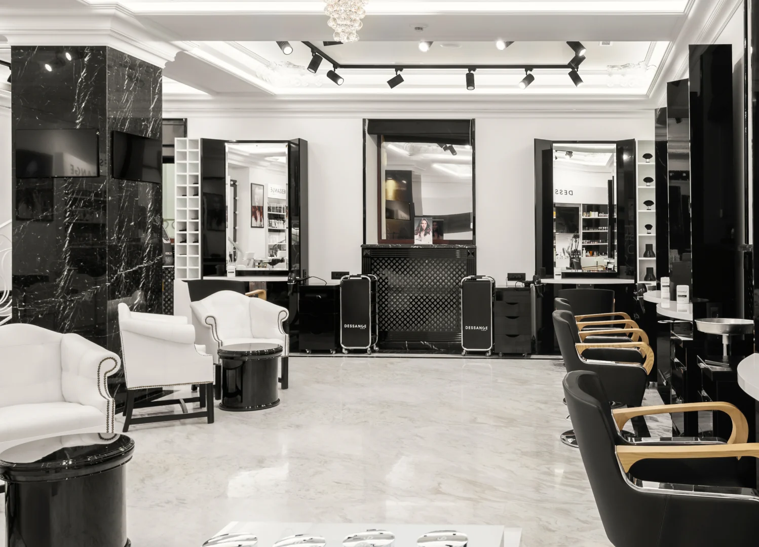 Салон красоты Dessange в Nobil Hotel
