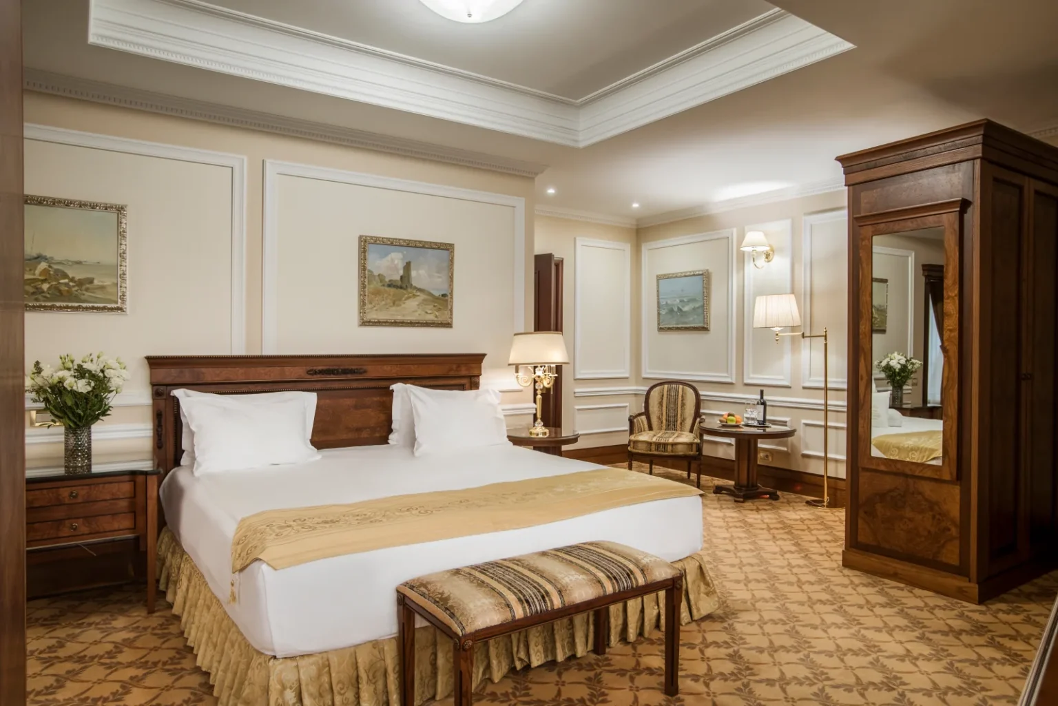 Фото 1 номера Executive Suite