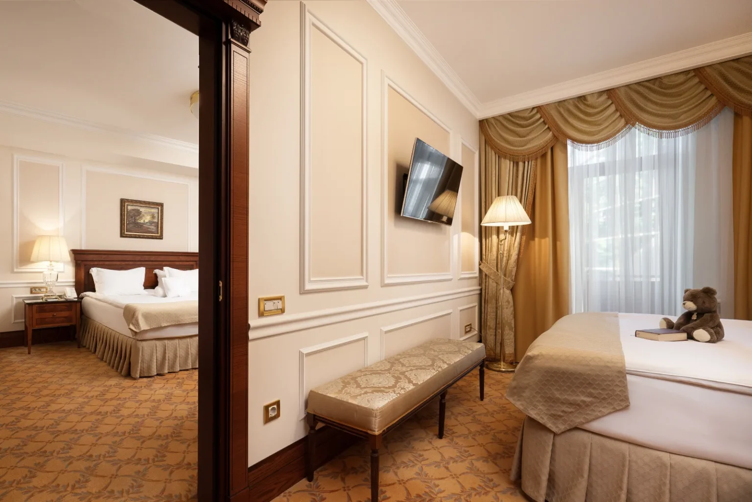 Фото 3 номера Family Suite