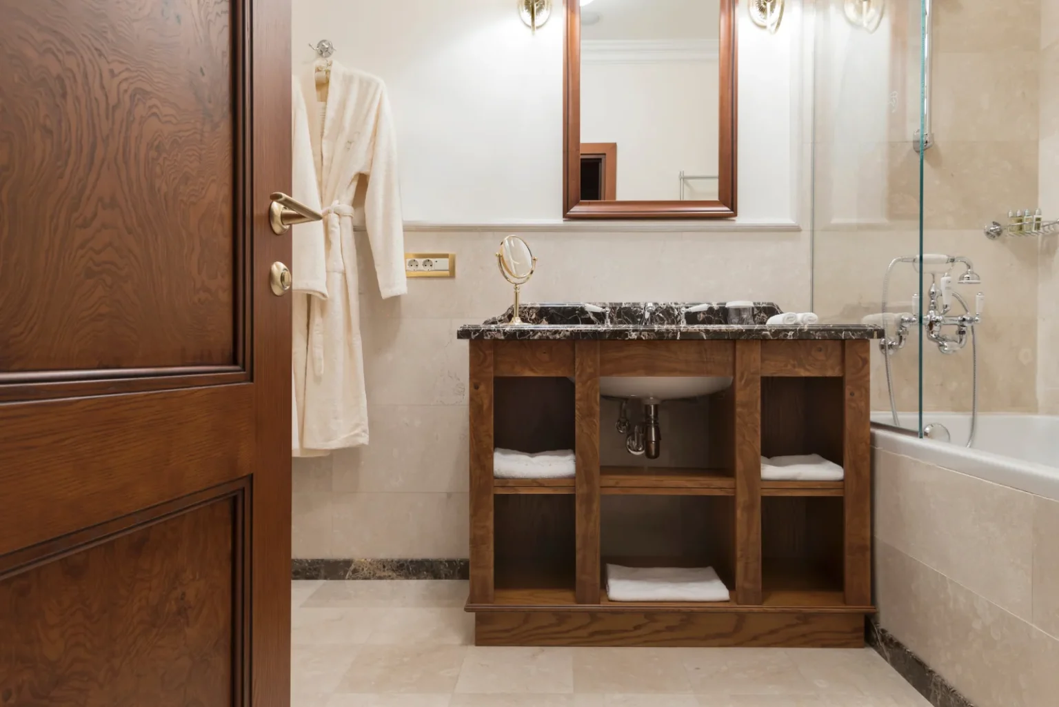 Фото 7 номера Family Suite
