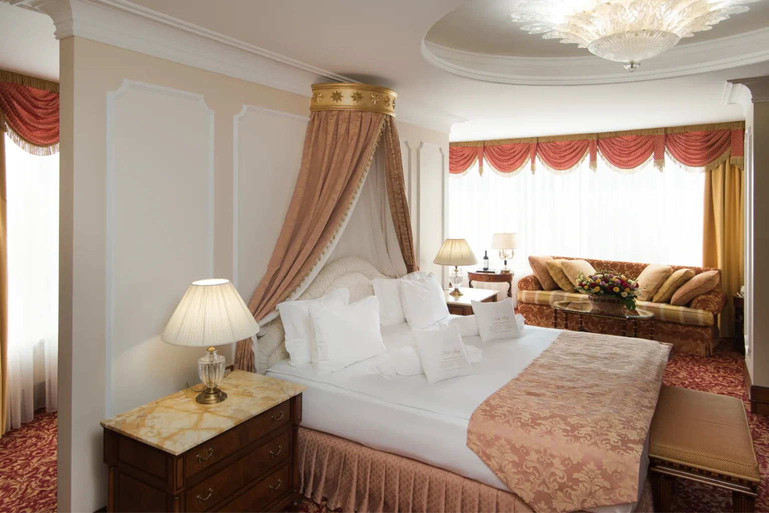 Фото 2 номера Presidential Suite